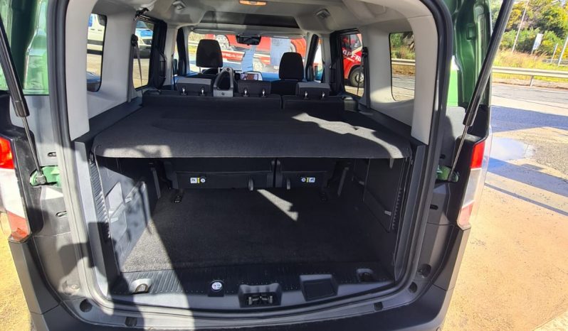 (VENDIDO) FORD TOURNEO COURIER 1.0 ECOBOST 125CV TITANIEUM 2024 2.000 KMS lleno