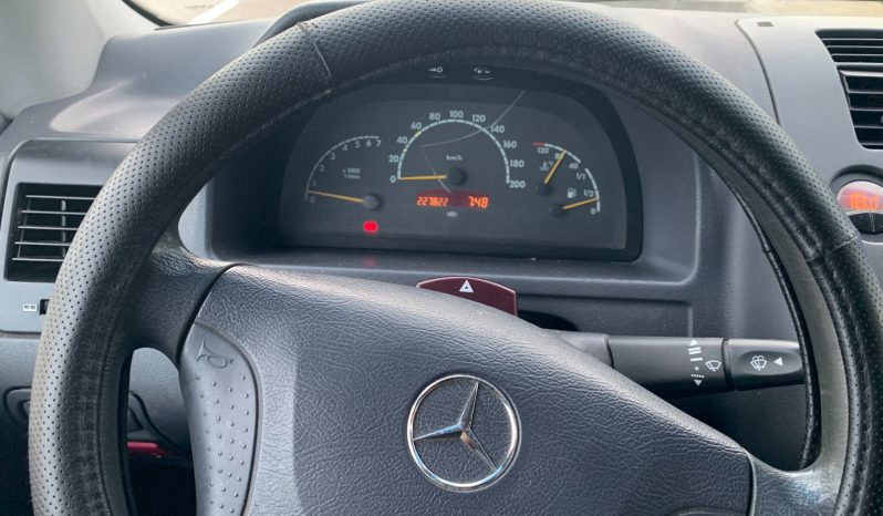 MERCEDES V220 CDI  CAMPERIZADA AÑO 2002 TODO HOMOLOGADO lleno