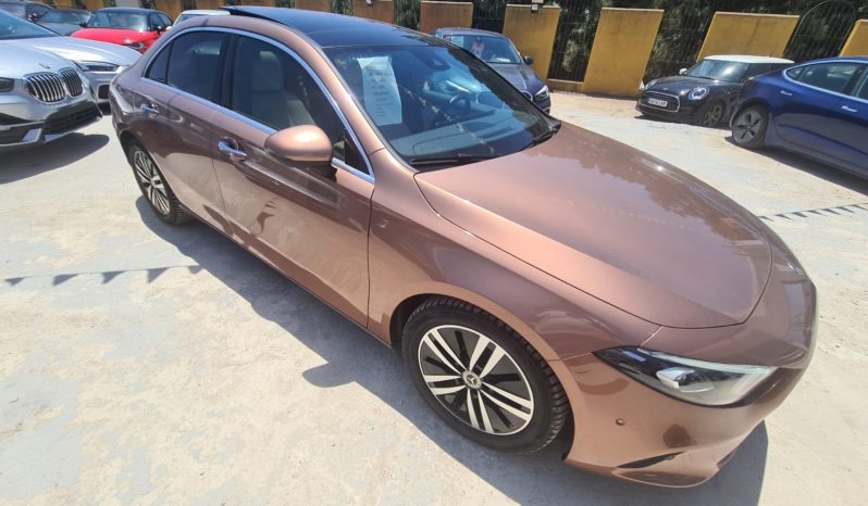 MERCEDES A 180D SEDAN  2022 2.0 136 CV lleno