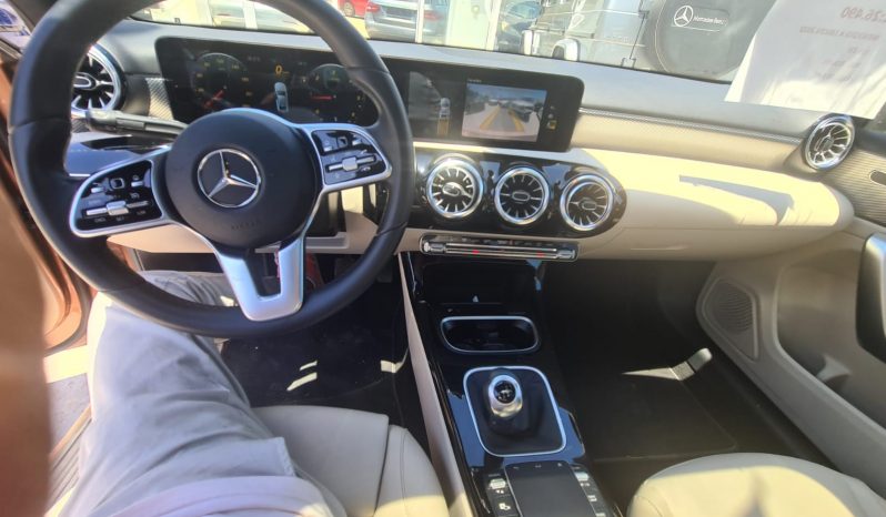 MERCEDES A 180D SEDAN  2022 2.0 136 CV lleno