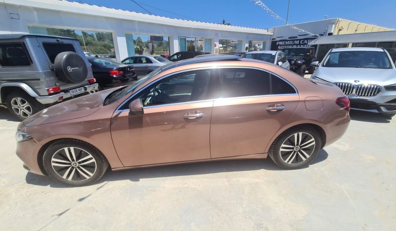 MERCEDES A 180D SEDAN  2022 2.0 136 CV lleno