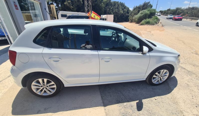 (VENDIDO) VOLKSWAGEN POLO 1.4  TDI AUTOMATICO DSG BLUEMOTION 90CV lleno