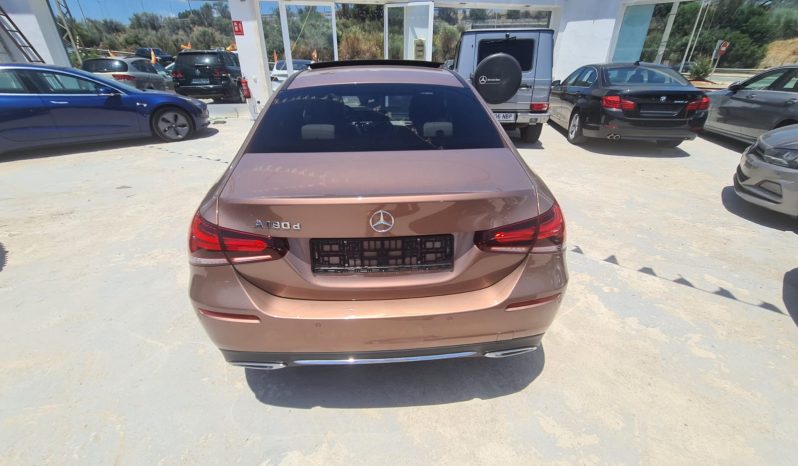 MERCEDES A 180D SEDAN  2022 2.0 136 CV lleno