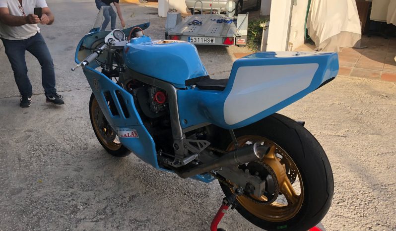SUZUKI GSX 750 RR AÑO 1990 MAXIMA PREPARACION (MUCHAS PIEZAS DE  RECAMBIO) lleno