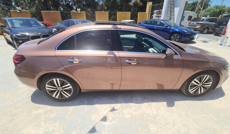 MERCEDES A 180D SEDAN  2022 2.0 136 CV lleno
