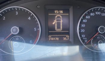 VW. TOURAN 1.6 TDI 105 CV 2012 lleno