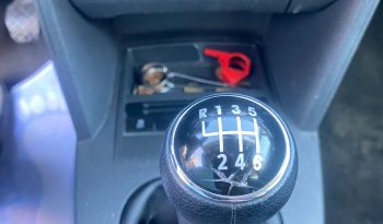 VW. TOURAN 1.6 TDI 105 CV 2012 lleno