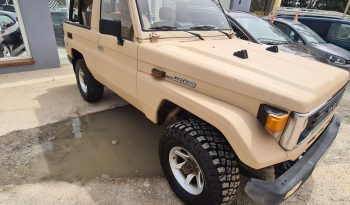 TOYOTA LAND CRUISER HARD TOP CLASICO AÑO 1986 lleno