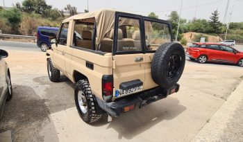 TOYOTA LAND CRUISER HARD TOP CLASICO AÑO 1986 lleno
