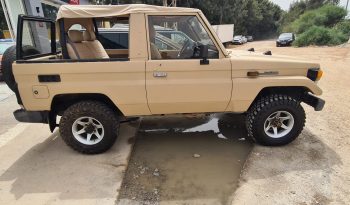 TOYOTA LAND CRUISER HARD TOP CLASICO AÑO 1986 lleno