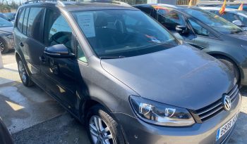 VW. TOURAN 1.6 TDI 105 CV 2012 lleno
