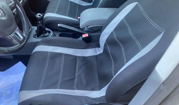 VW. TOURAN 1.6 TDI 105 CV 2012 lleno
