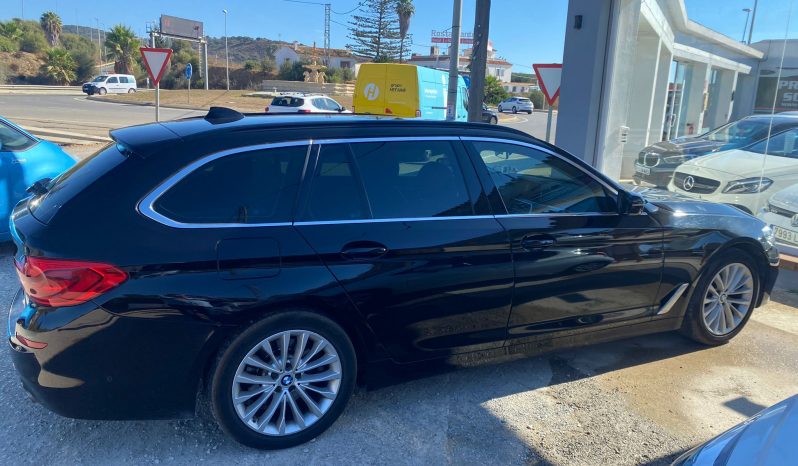 BMW 520D TOURING 2.0 190CV 2019 LUXURY LINE lleno