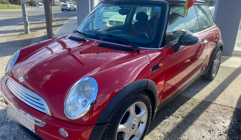 MINI COOPEER 1.6 AÑO 2003  143.000 KMS lleno