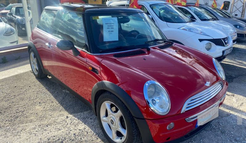 MINI COOPEER 1.6 AÑO 2003  143.000 KMS lleno
