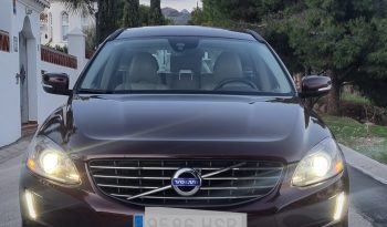 VOLVO XC60 MOMENTUN D3 2.0D 136CV 2013 AUTOMATICO FULL EQUIPE lleno