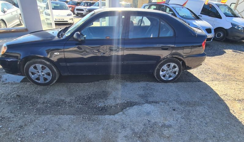 (VENDIDO) HYUNDAI ACCENT 1.4  83 CV   2003  ITV RECIEN PASADA NEUMATICOS NUEVOS lleno