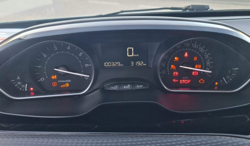 PEUGEOT 2008 AÑO 2017 1.2 82 CV 100.000 KMS lleno