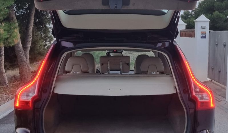 VOLVO XC60 MOMENTUN D3 2.0D 136CV 2013 AUTOMATICO FULL EQUIPE lleno