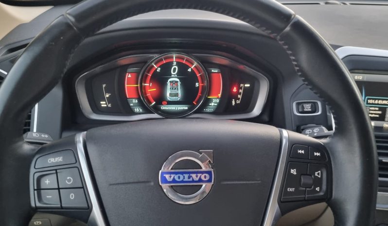 VOLVO XC60 MOMENTUN D3 2.0D 136CV 2013 AUTOMATICO FULL EQUIPE lleno